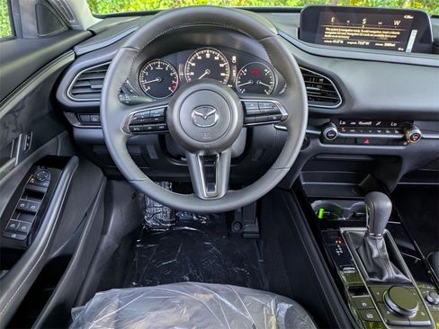 New 2025 MAZDA CX-30 AWD 2.5 S w/ Select Sport Pkg image 14