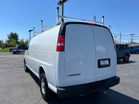 Used 2022 Chevrolet Express 2500 Extended w/ Driver Convenience Package RWD image 5