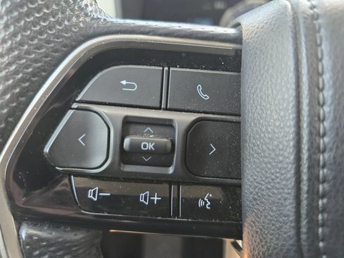 Used 2024 Toyota Tundra Limited AWD/4WD image 23