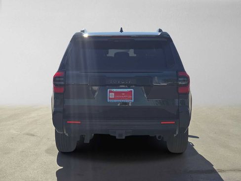 Certified 2026 Toyota 4Runner SR5 AWD/4WD image 4