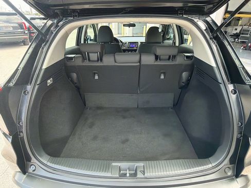 Used 2022 Honda HR-V LX image 25