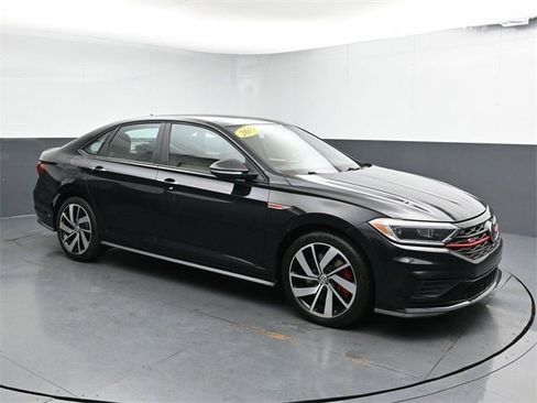 Used 2019 Volkswagen Jetta GLI Autobahn image 3