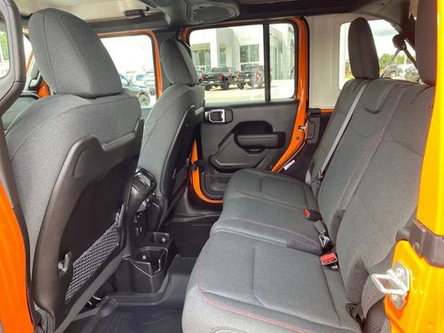 New 2025 Jeep Wrangler Unlimited Rubicon image 25