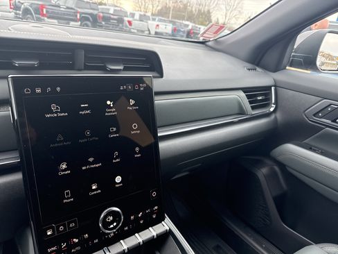 New 2026 GMC Terrain AT4 w/ Convenience Package III image 24