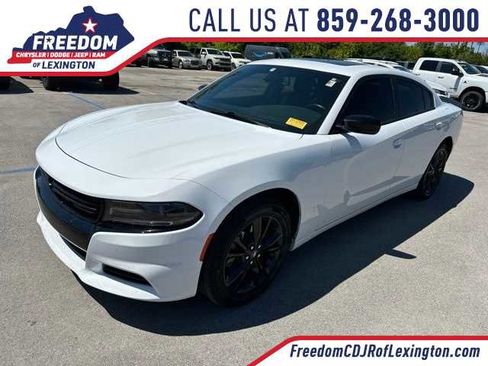 Used 2021 Dodge Charger SXT w/ Blacktop Package AWD/4WD image 1