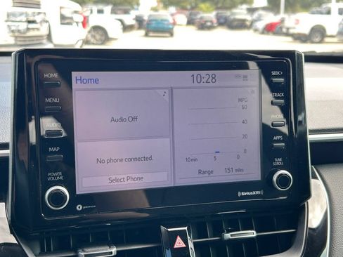 Used 2022 Toyota Corolla Cross XLE w/ Convenience Package FWD image 30