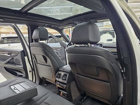 Used 2018 BMW X5 xDrive35i w/ M Sport Package AWD/4WD image 25