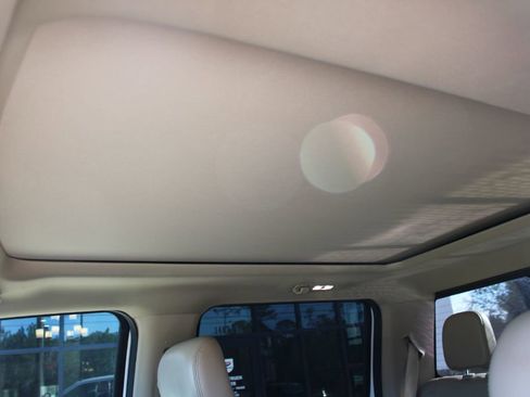 Used 2019 Ford F150 Lariat w/ Equipment Group 502A Luxury image 16