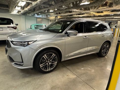 Certified 2026 Acura MDX SH-AWD w/ Advance Package image 9