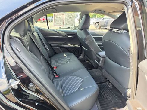 Used 2024 Toyota Camry SE w/ Cold Weather Package AWD/4WD image 14