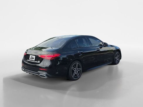 Used 2023 Mercedes-Benz C 300 4MATIC Sedan image 4