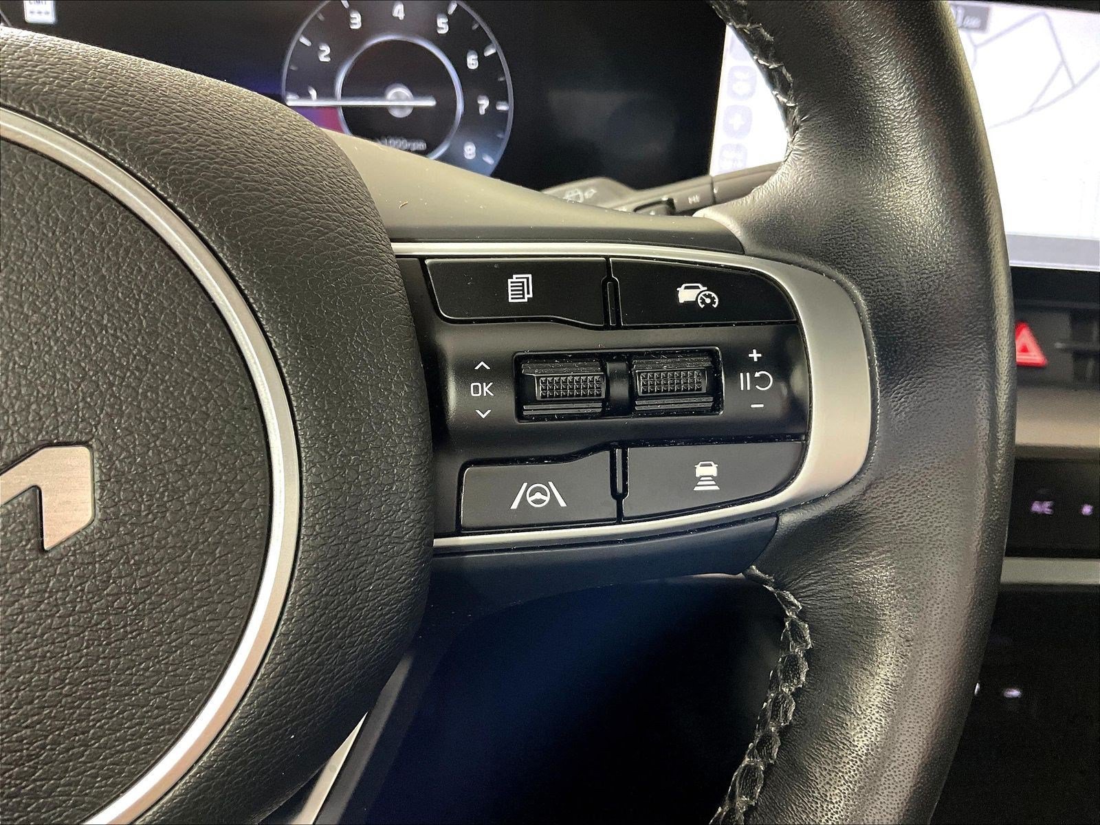 Used 2024 Kia Sportage SX AWD/4WD image 12