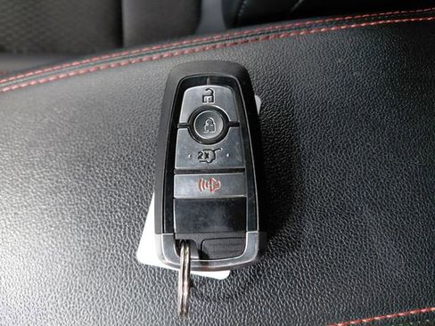 Used 2025 Ford Escape ST-Line AWD/4WD image 33