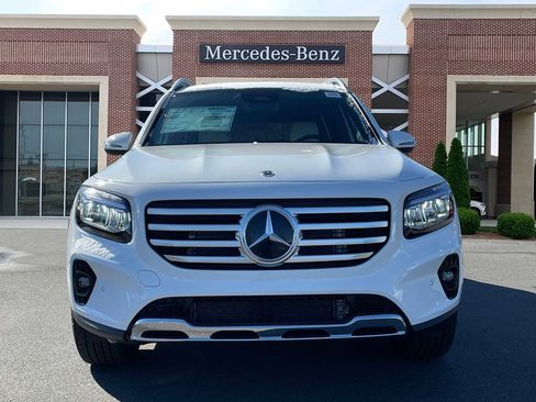 Certified 2025 Mercedes-Benz GLB 250 image 2