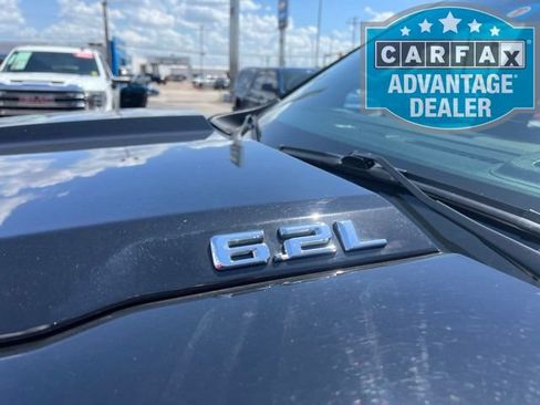 Used 2023 Chevrolet Silverado 1500 ZR2 w/ Technology Package AWD/4WD image 4
