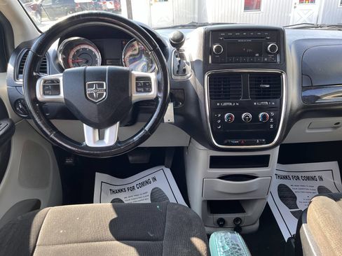 Used 2013 Dodge Grand Caravan American Value Package w/ UConnect Hands-Free Group image 10