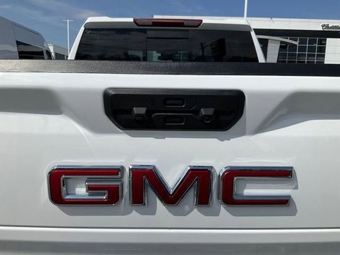 New 2026 GMC Sierra 1500 SLT w/ SLT Premium Plus Package AWD/4WD image 18