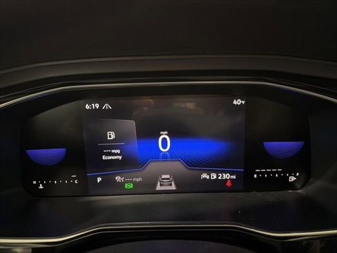 Used 2023 Volkswagen Jetta SE w/ Panoramic Sunroof Package image 19