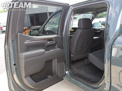 Used 2025 Chevrolet Silverado 1500 LT w/ LPO, Dark Essentials Package AWD/4WD image 20