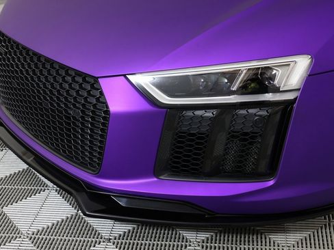 Used 2017 Audi R8 V10 w/ Carbon Exterior Package image 49