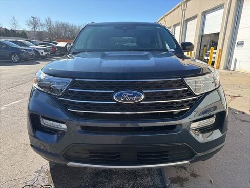Used 2023 Ford Explorer XLT w/ Equipment Group 202A image 10