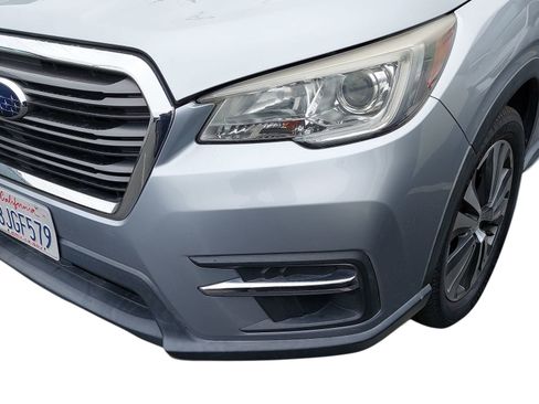 Used 2019 Subaru Ascent Premium image 9