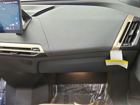 Used 2024 BMW iX xDrive50 w/ Premium Package image 37