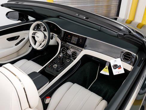 New 2026 Bentley Continental GTC image 33