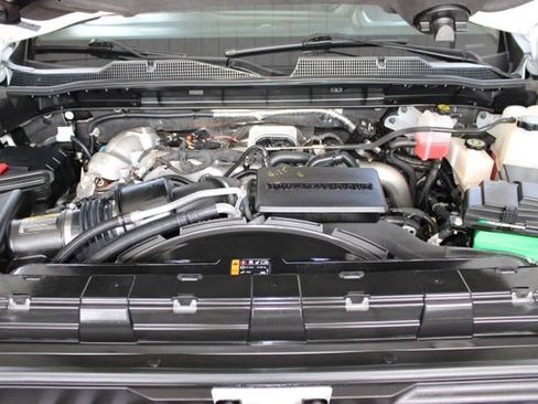Used 2025 Chevrolet Silverado 2500 LT AWD/4WD image 26