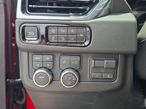 New 2026 GMC Yukon XL Elevation w/ Elevation Premium Package AWD/4WD image 25