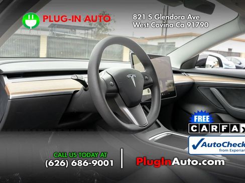 Used 2023 Tesla Model 3 Standard Range image 5