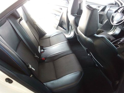 Used 2018 Toyota Corolla SE FWD image 17