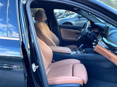 Certified 2023 BMW 530i image 8