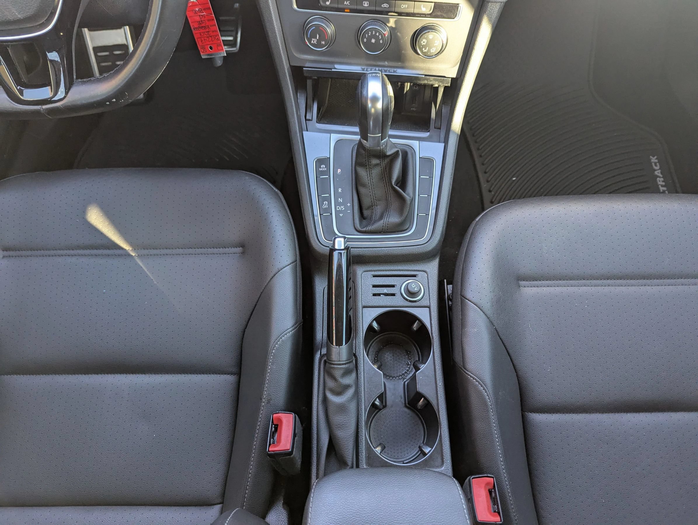 Used 2017 Volkswagen Golf Alltrack S AWD/4WD image 16