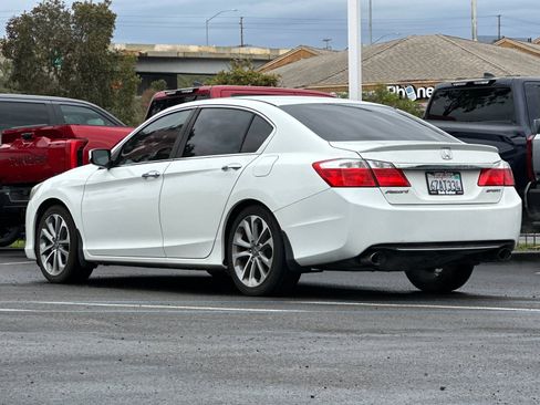 Used 2013 Honda Accord Sport image 3