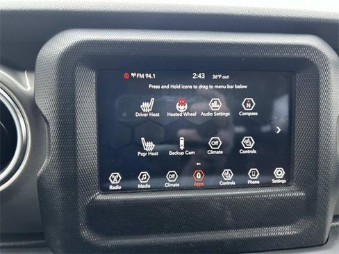 Used 2019 Jeep Wrangler Unlimited Sahara w/ Cold Weather Group image 29