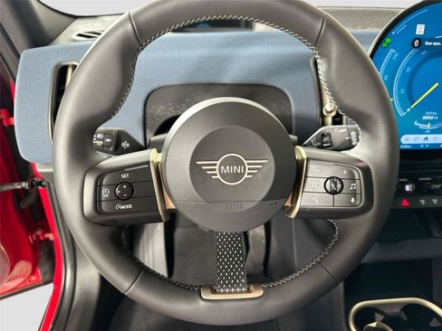 Certified 2025 MINI Cooper Countryman S AWD/4WD image 11