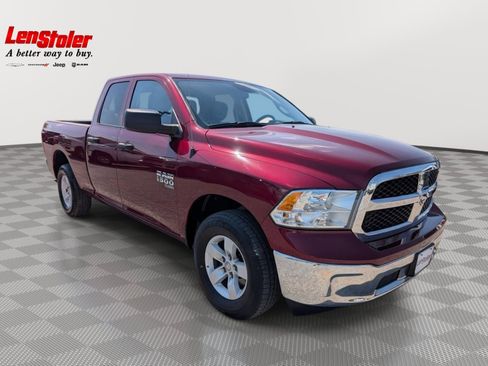 Used 2024 RAM 1500 Classic SLT AWD/4WD image 7