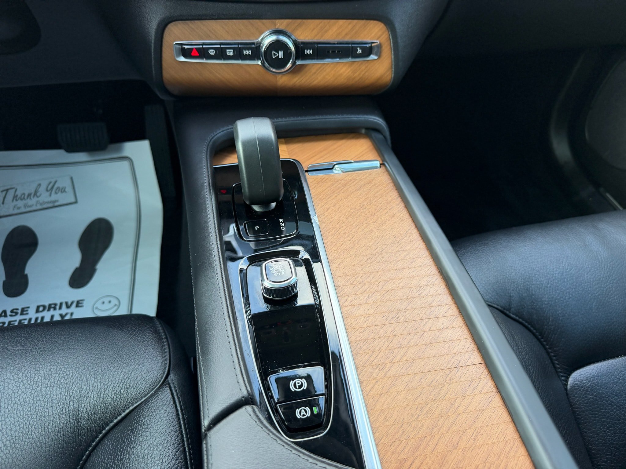 Used 2023 Volvo XC90 B6 Plus AWD/4WD image 17