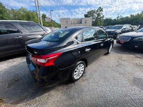 Used 2019 Nissan Sentra SV FWD image 12