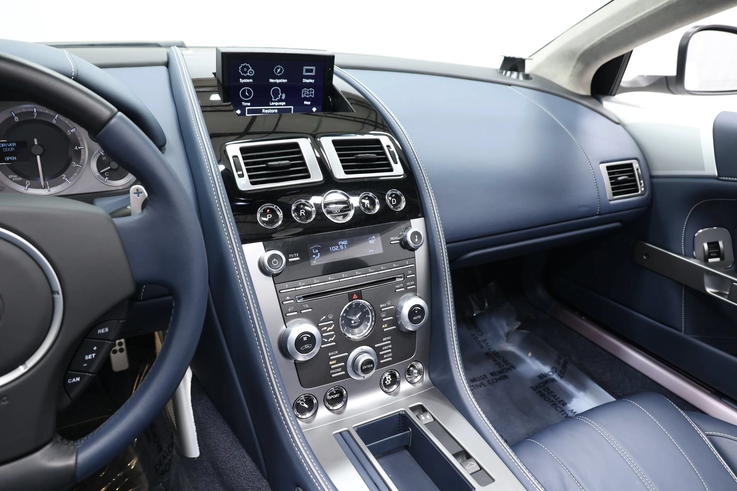Used 2012 Aston Martin Virage Volante RWD image 32