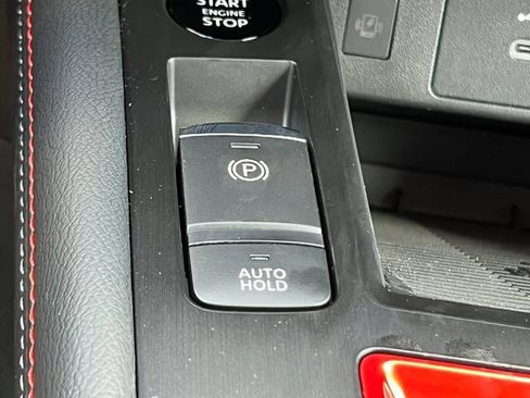 New 2026 Nissan Kicks SR w/ Cold Weather Package AWD/4WD image 27