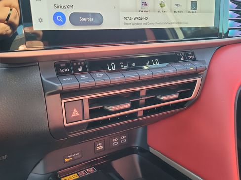 Used 2025 Toyota Camry XSE image 23