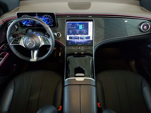 Used 2023 Mercedes-Benz EQE 350+ SUV w/ AMG Line Exterior Package image 11