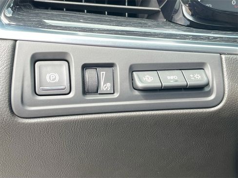 New 2025 Cadillac XT5 Premium Luxury w/ Technology Package image 10