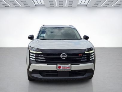 New 2026 Nissan Kicks SR