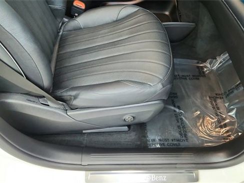 Used 2023 Mercedes-Benz EQE 500 4MATIC SUV w/ Exclusive Trim Package image 22