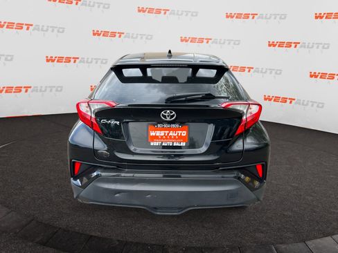 Used 2021 Toyota C-HR LE FWD image 4