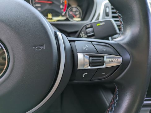 Used 2018 BMW M3 image 21