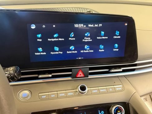 Certified 2024 Hyundai Elantra SEL FWD image 23
